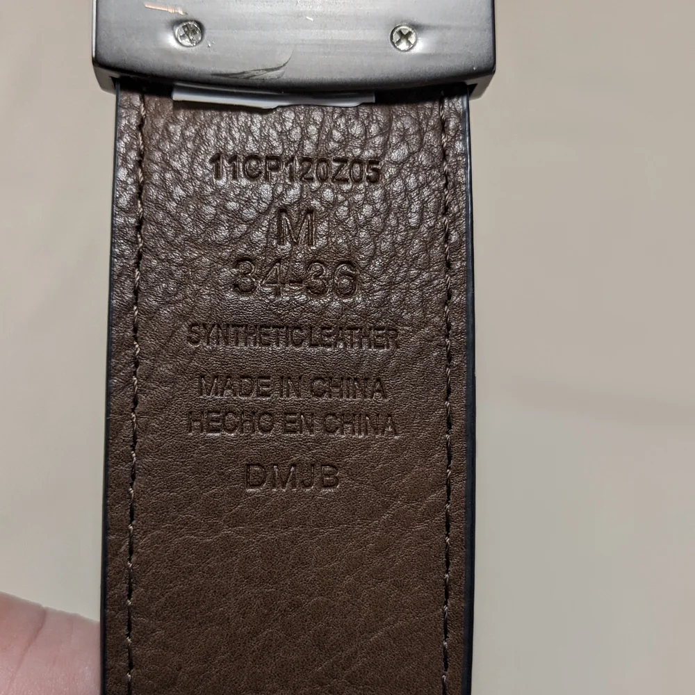 Columbia Reversible Black/Brown Syntheic Leather Belt - Size Medium